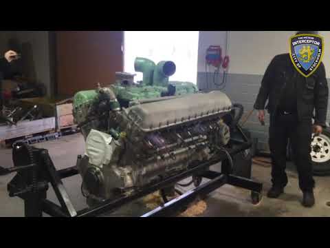 Шведский энтузиаст установил в Ford Crown Victoria двигатель от танка (ВИДЕО)