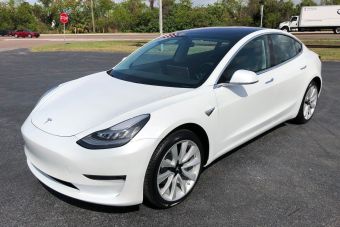 Tesla отчиталась о рекордной прибыли