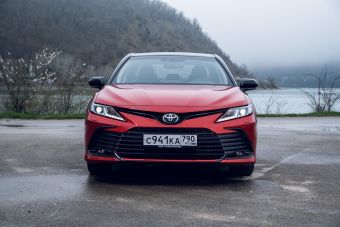 Toyota повысила цены на все модели в России