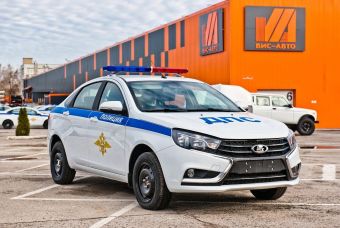 ГИБДД России получила 1700 Lada Vesta