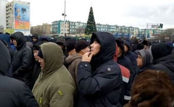 В соседней с Россией стране — многотысячные митинги из-за скачков цен на пропан-бутан