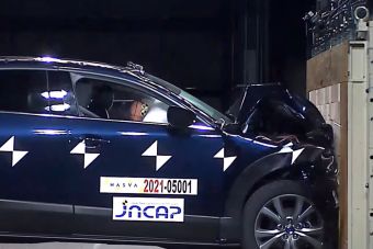 Кроссовер Mazda CX-30 протестировали в краш-тесте JNCAP
