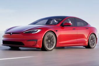 Tesla попала под отзыв из-за ошибки автопилота